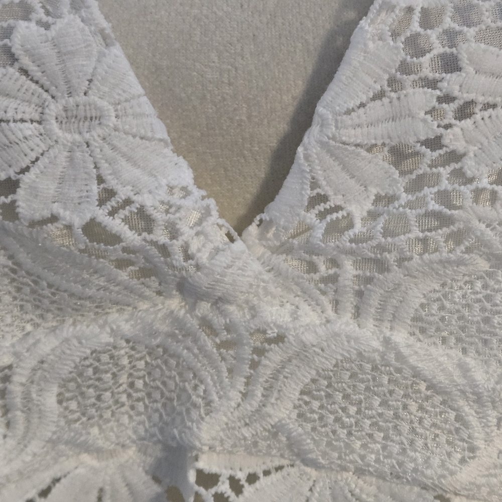 White Crocheted Floral Lace Halter Top Women’s XL Boho Festival Summer Backless - Picture 8 of 16